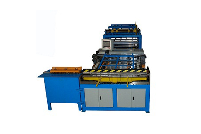 Automatic drive cleat (C-cleat) duct line